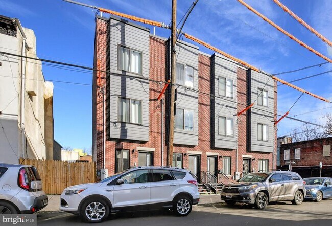 Building Photo - 431 W Norris St