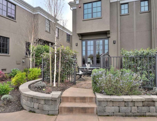 Building Photo - Tamalpais Commons