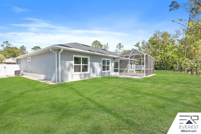 Building Photo - FULLY FENCED, LIKE NEW, CUSTOM BUILT 3/2/2 ON A CUL DE SAC IN DESIRABLE QUAIL HOLLOW