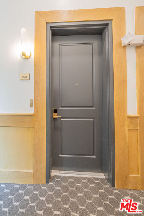 Building Photo - 124 W Colorado St