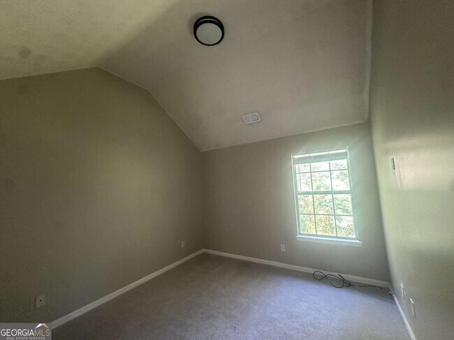 Building Photo - 7467 Petunia Dr