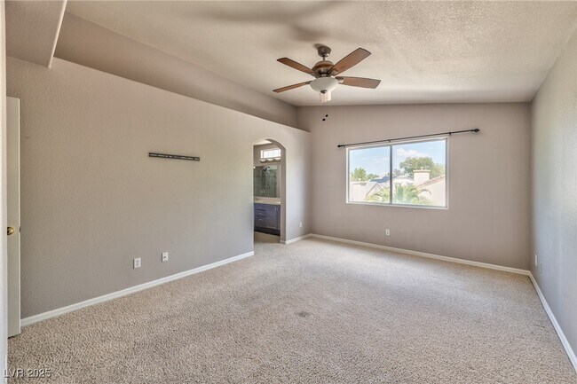 Building Photo - 3520 Tuscany Village Dr