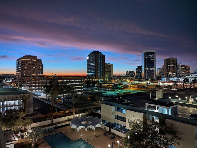 Building Photo - Executive Towers Condo Available for Rent!
