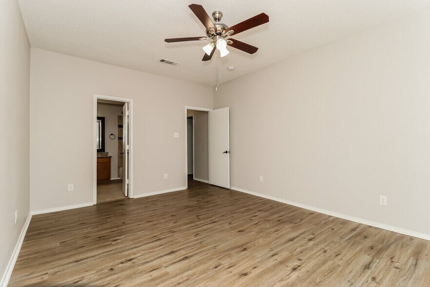 Building Photo - 4309 Falcon Perch Cir