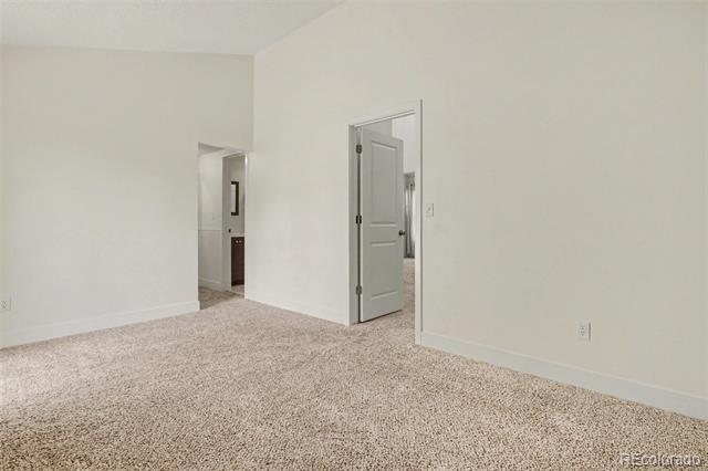 Building Photo - 4286 E Maplewood Way