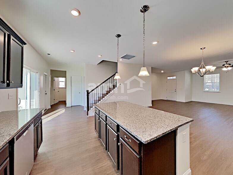 Building Photo - 209 Stowe Rd