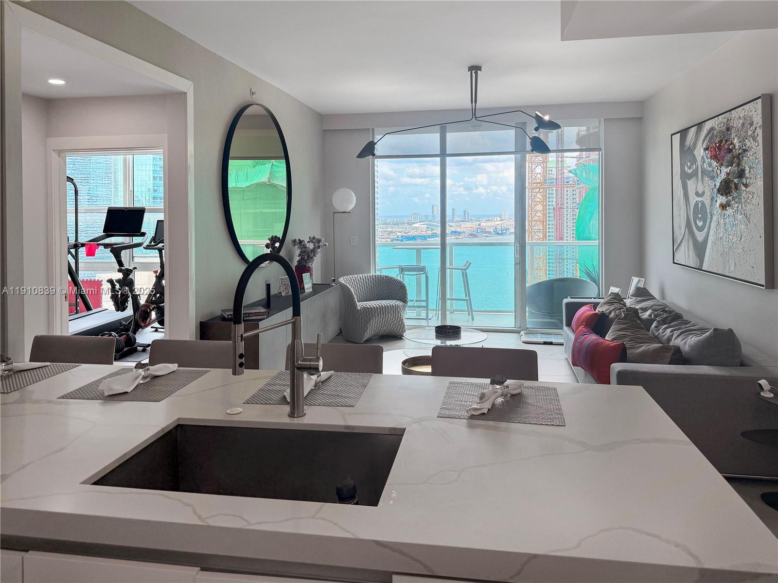 Building Photo - 31 SE 5th St