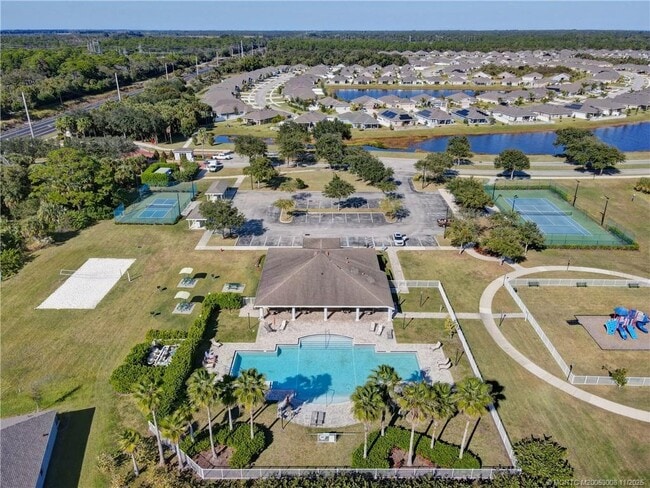 Building Photo - 5208 Manciano St