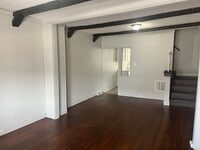 Building Photo - 3 Bedroom, 1 Bath Home in Lancaster *accep...