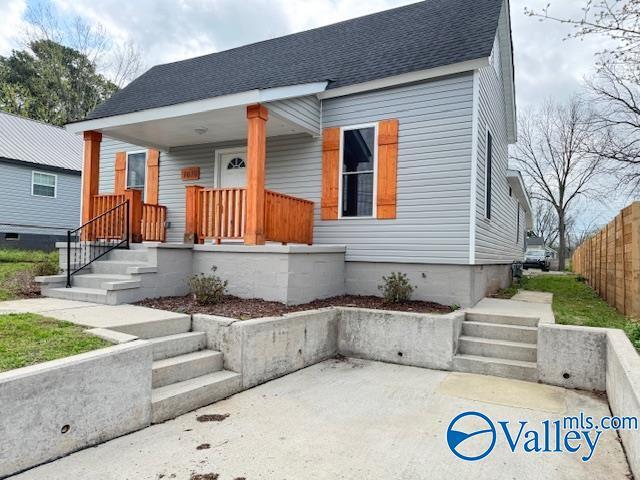Building Photo - 1010 Oakwood Ave NE