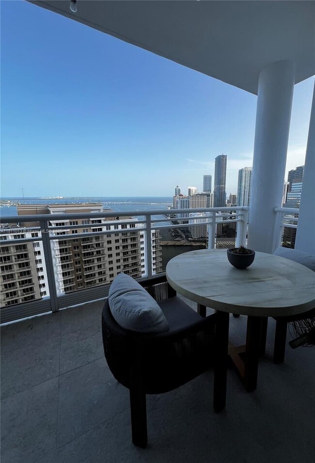 Building Photo - 901 Brickell Key Blvd