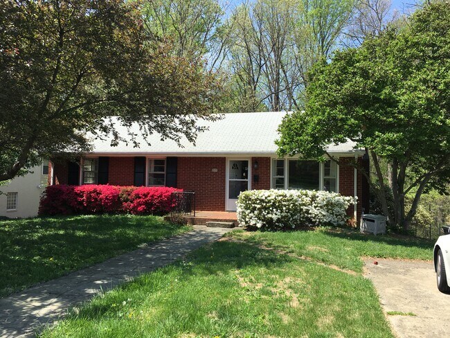Primary Photo - 219 Azalea Dr