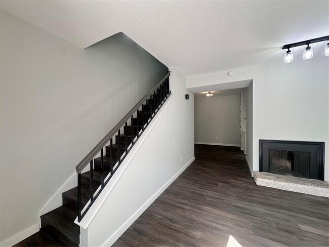 Building Photo - 2529 Rio Grande St