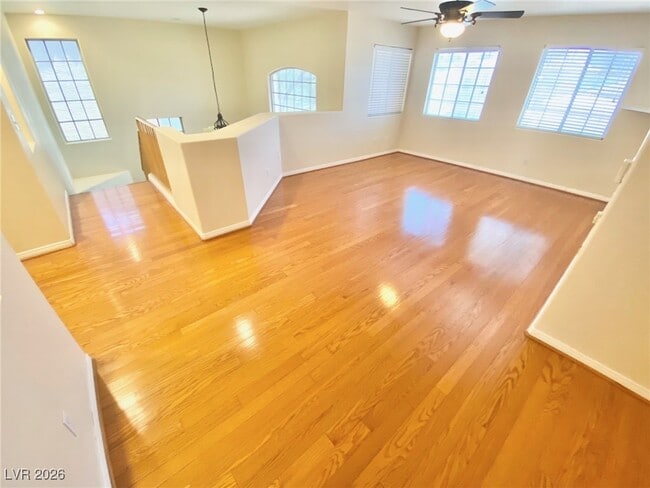 Building Photo - 8412 Bay Crest Dr