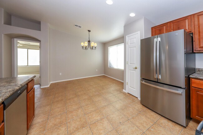 Building Photo - 8187 S Camino SERPE