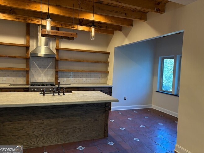 Building Photo - 1776 Old Country Pl