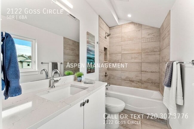 Building Photo - 2122 Goss Cir W