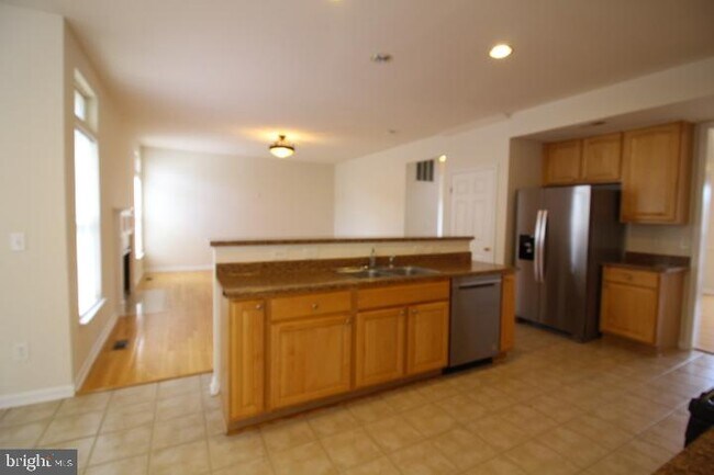 Building Photo - 14201 Reidhall Pl