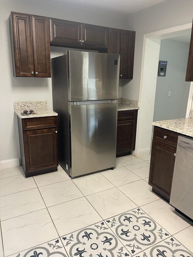 Building Photo - 2410 Avenue C NW