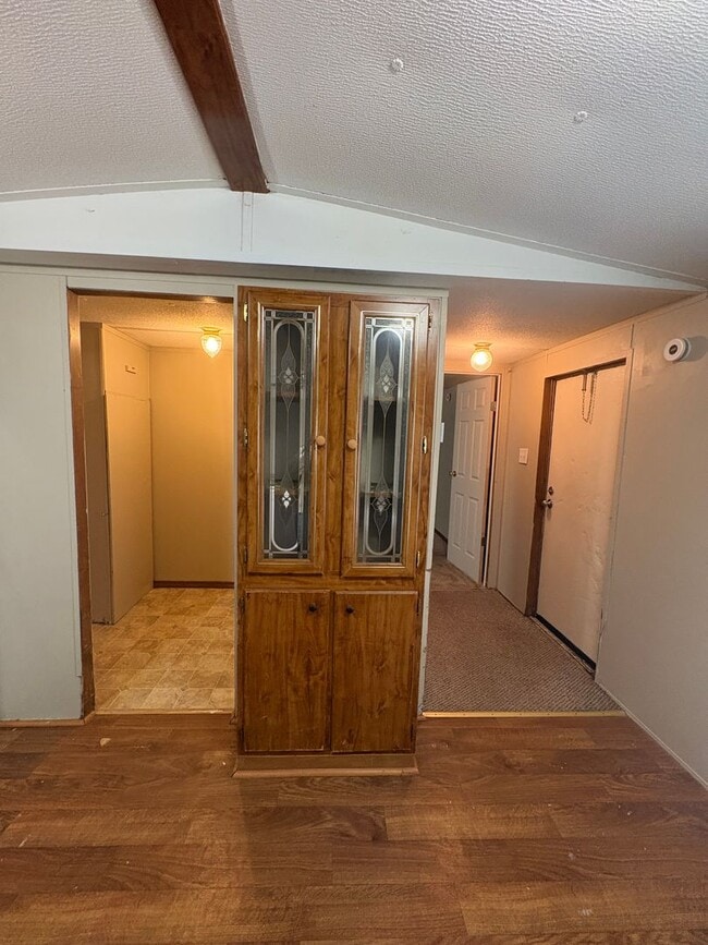 Building Photo - 3 Bed 2 Bath Mobile Home in Yorktowne!