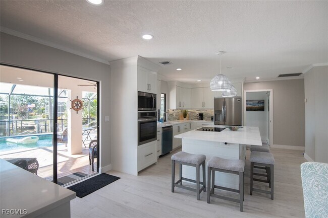 Building Photo - 915 Don Juan Ct