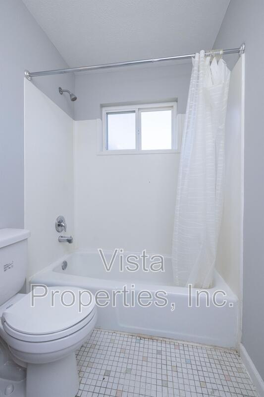 Building Photo - 4806 Saddlebrook Ln