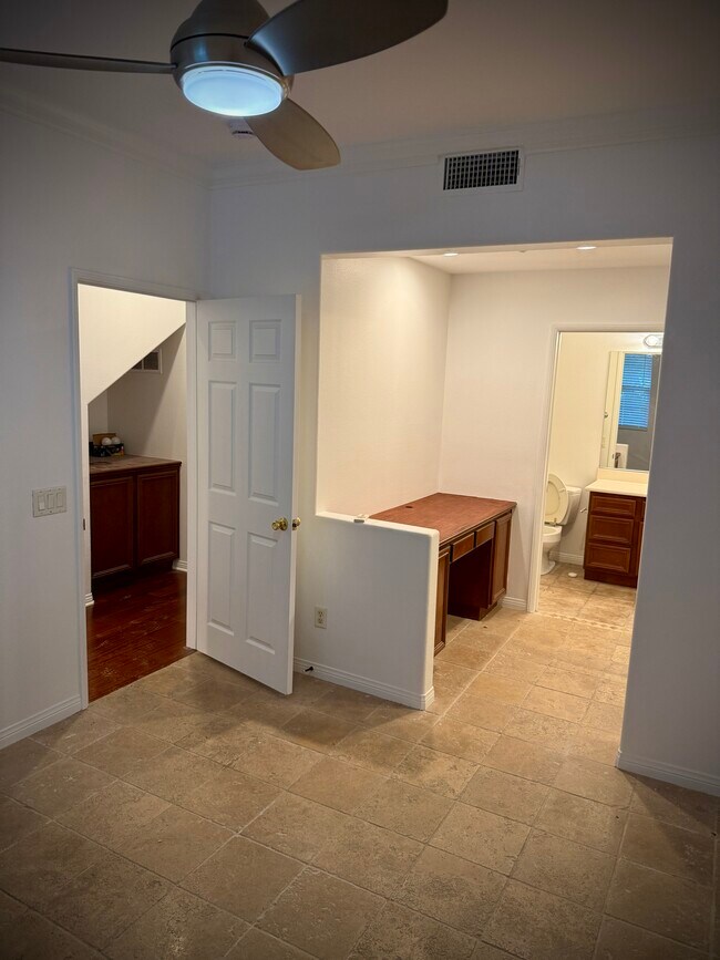 Building Photo - 14 Arabis Ct