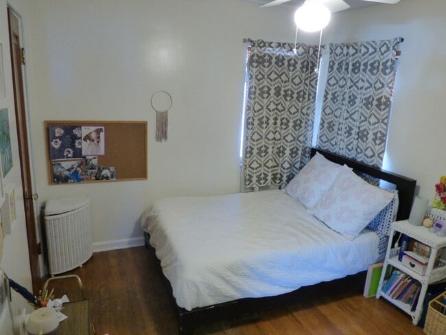 Building Photo - $0 DEPOSIT OPTION! Beautifully Upgraded 3-Bed Ranch with Basement, Remodeled Bath, and Ideal Loca...