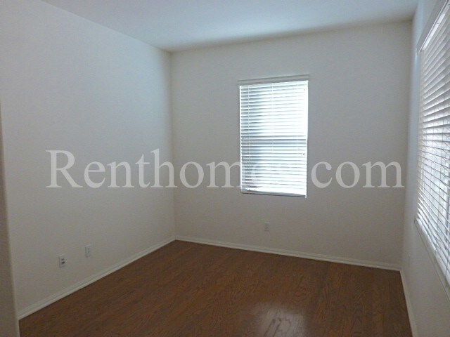 Building Photo - 10527 Stony Ridge Way