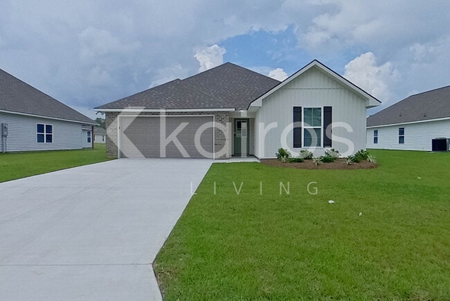 Building Photo - 13790 Pinyon Dr