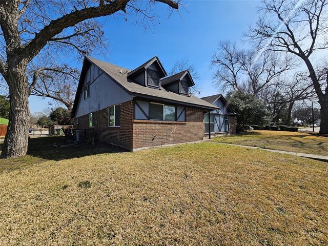 Building Photo - 4806 Cliffwood Dr