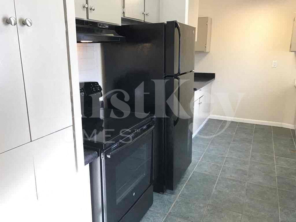 Building Photo - 2316 Colby Ln