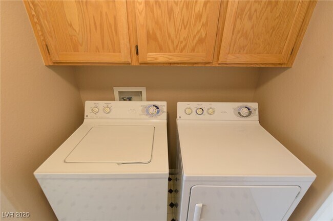 Building Photo - 1757 Beechnut Ave