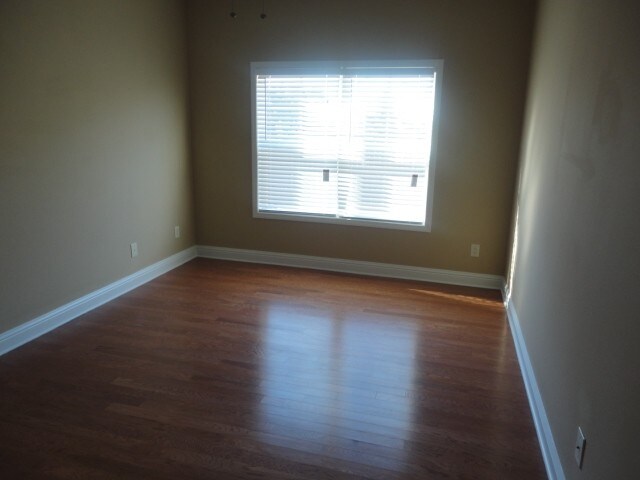 Building Photo - 1152 Thomas Daniel Way