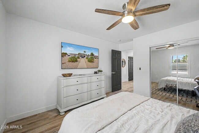 Building Photo - 5140 E Poinsettia Dr