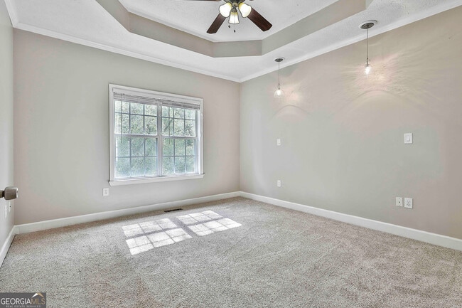 Building Photo - 45 Wildflower Cir