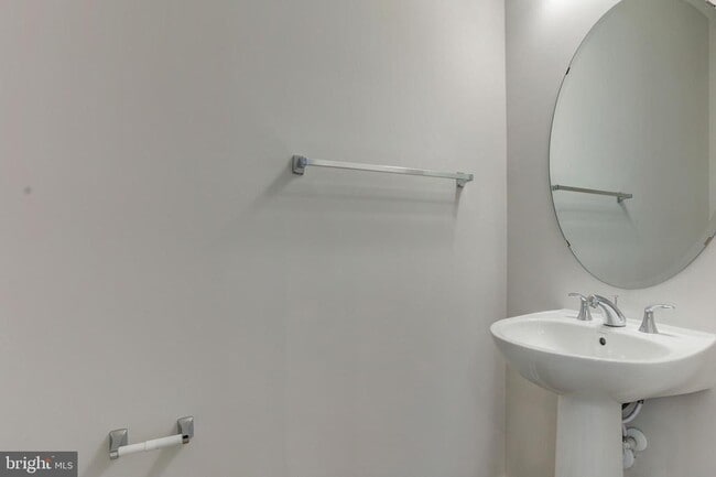 Building Photo - 13172 Arches Rd