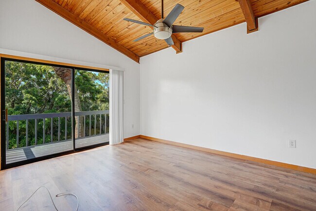 Building Photo - 100 Sparrow Dr