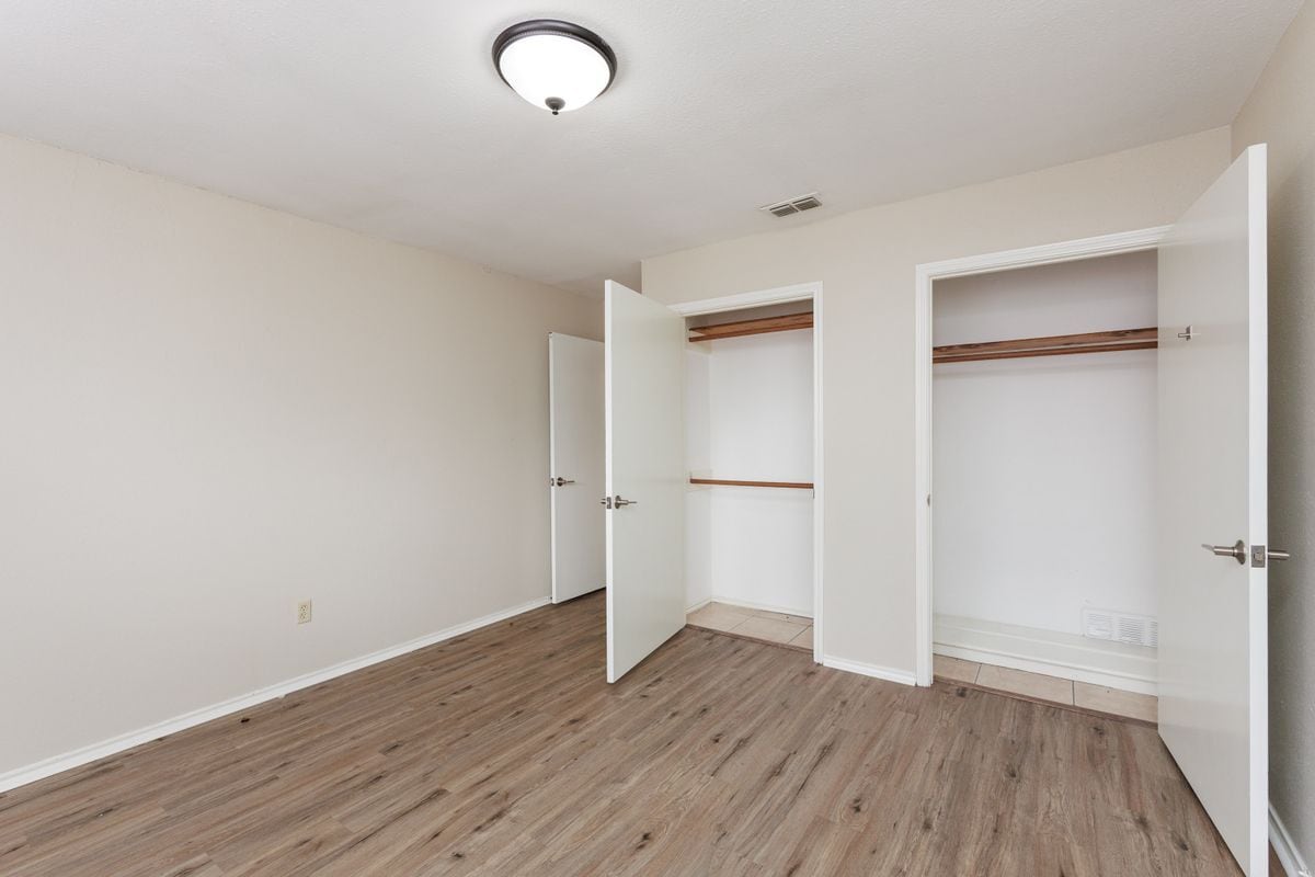 Building Photo - 13656 Teague Ln