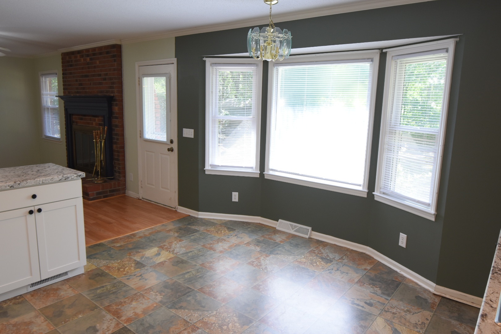 Building Photo - 1502 Parmele Dr