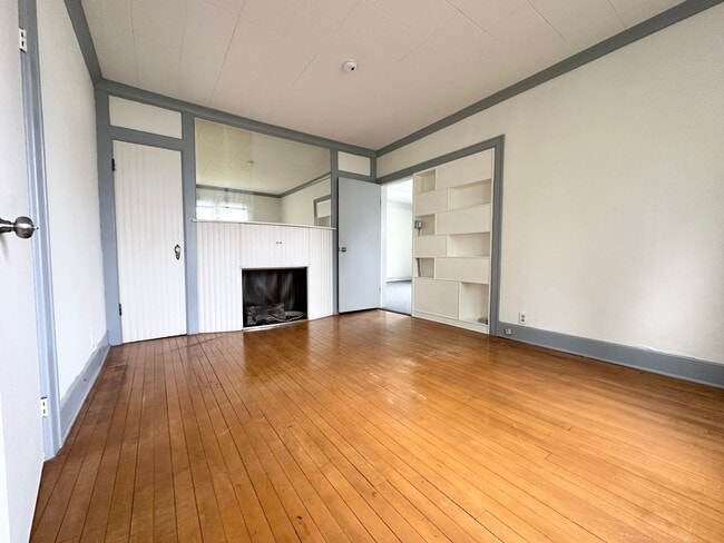 Building Photo - 1514 24th St