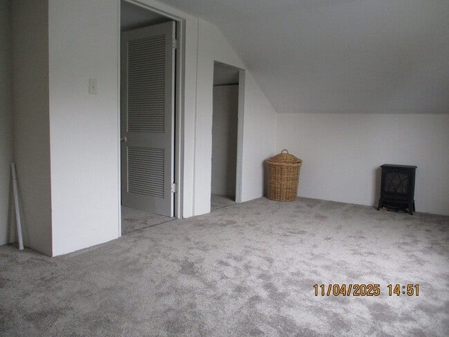 Building Photo - 2640 Queets Ave