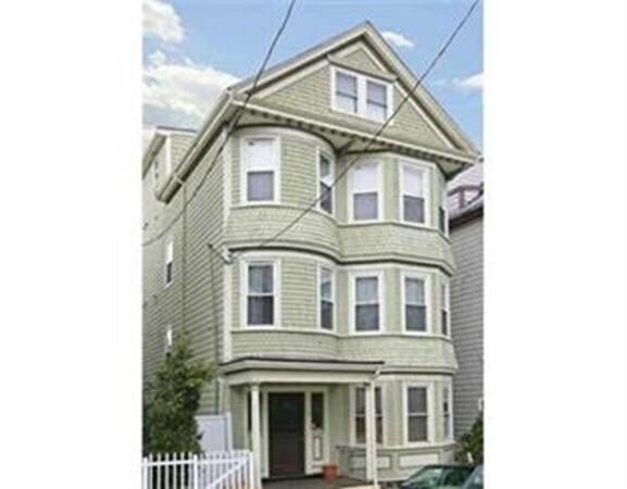 Building Photo - 7 Iroquois St