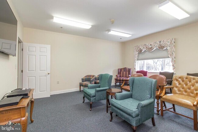 Building Photo - 509 Paoli Pointe Dr