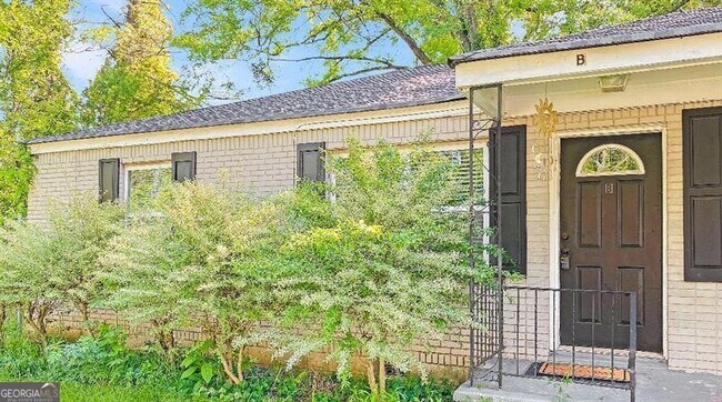 Building Photo - 388 Greencove Ln SE
