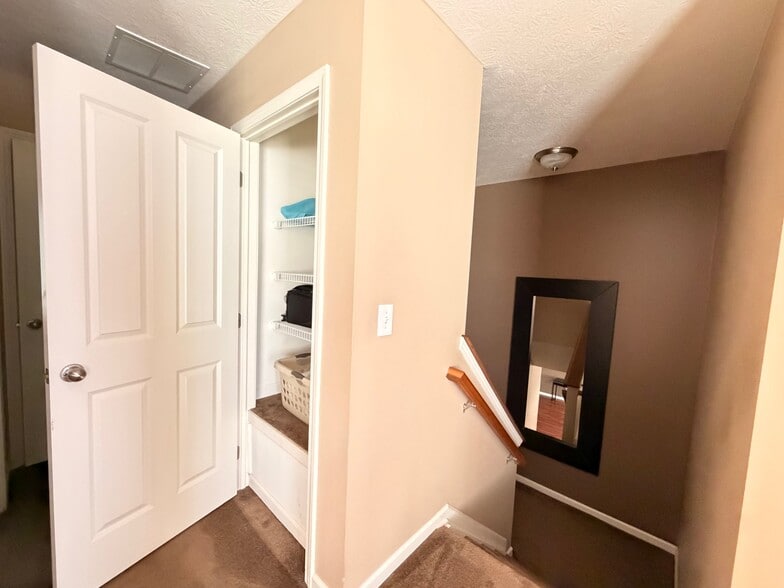 Building Photo - 7408 Cayman Ln