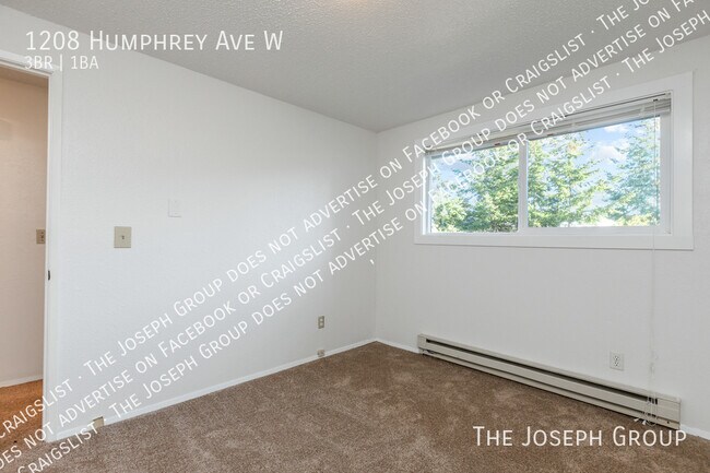 Building Photo - 1208 Humphrey Ave W