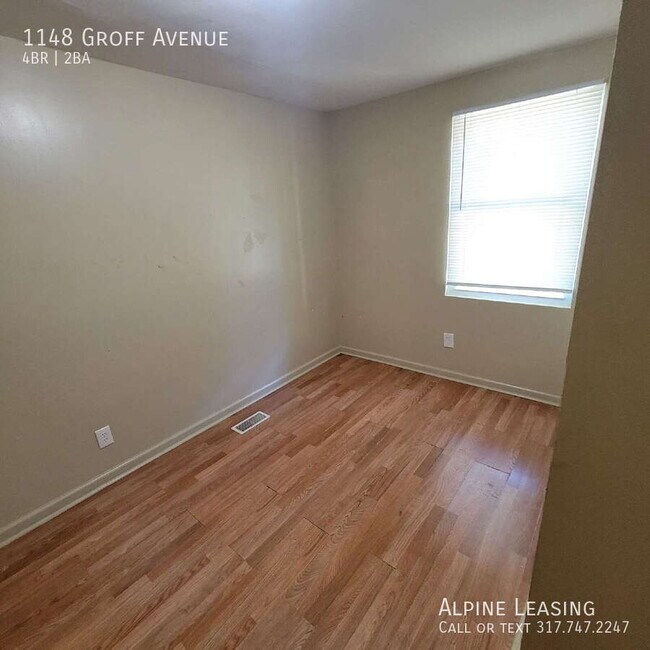 Primary Photo - 1148 Groff Ave