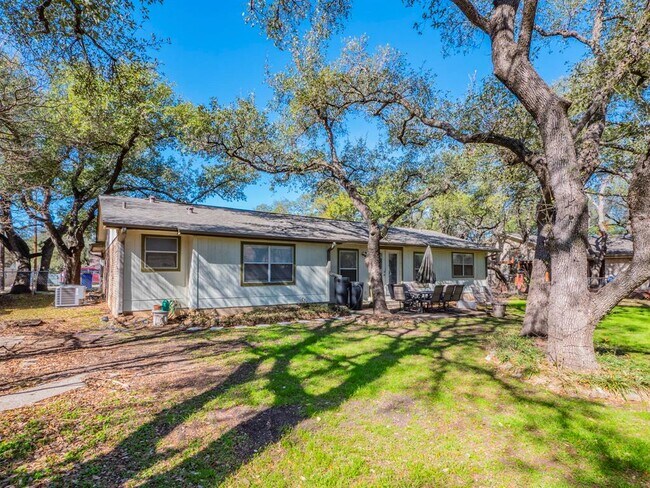 Building Photo - 2406 Dijon Dr