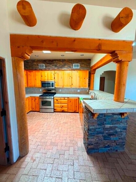 Building Photo - 6375 Happy Trail